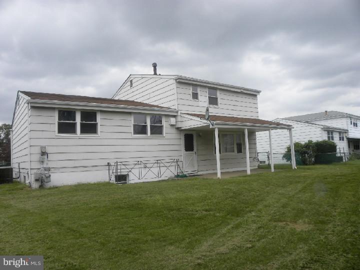 1539 Hampton Road Bensalem, PA 19020 - Photo 15 of 16 Exterior Back
