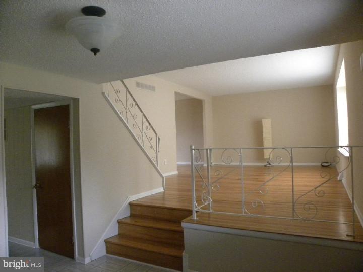 1539 Hampton Road Bensalem, PA 19020 - Photo 3 of 16 Living Room