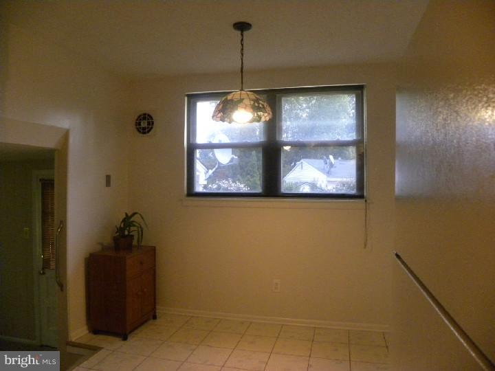 1539 Hampton Road Bensalem, PA 19020 - Photo 7 of 16 Kitchen