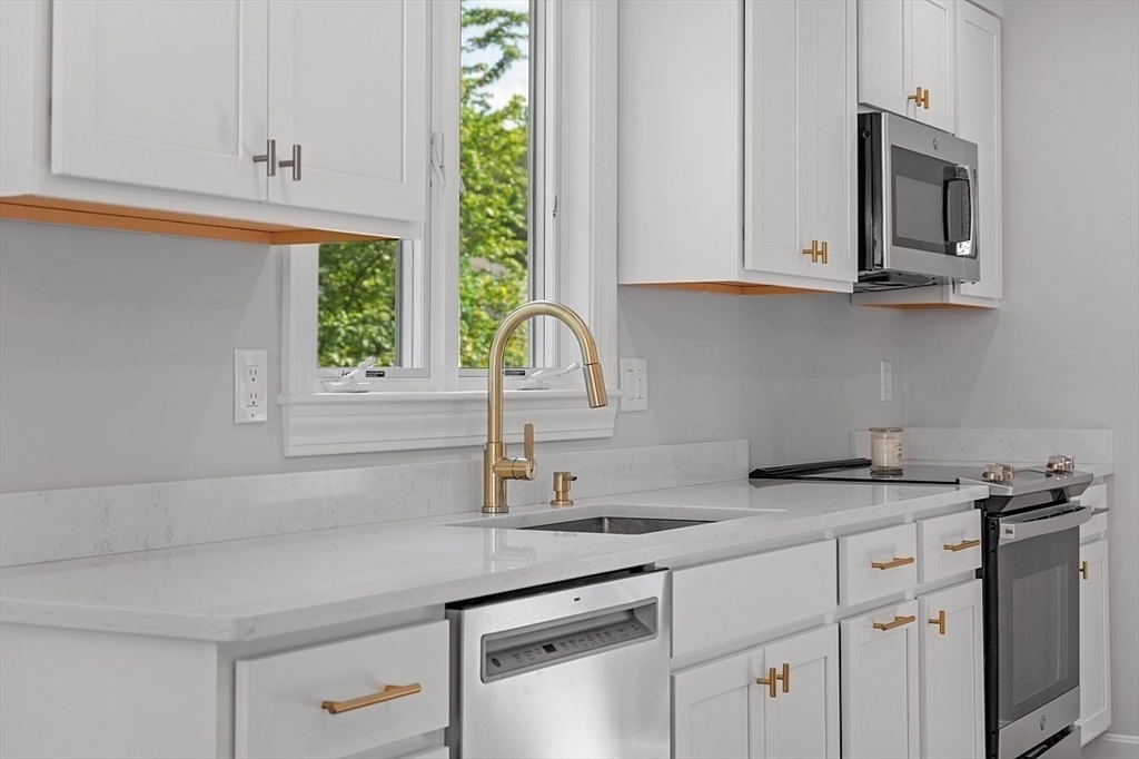 17 Pennybrook Road Lynn, MA 01905 - Photo 17 of 40 Gallery Image 17