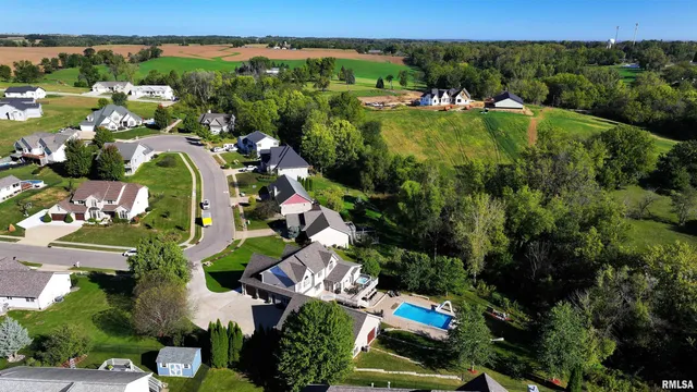 $1,199,000 | 539 34th Avenue North, Clinton, IA 52732