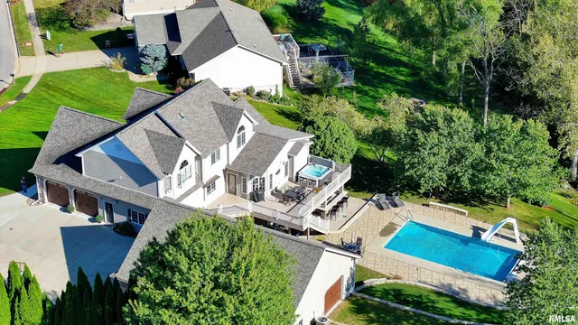 $1,199,000 | 539 34th Avenue North, Clinton, IA 52732