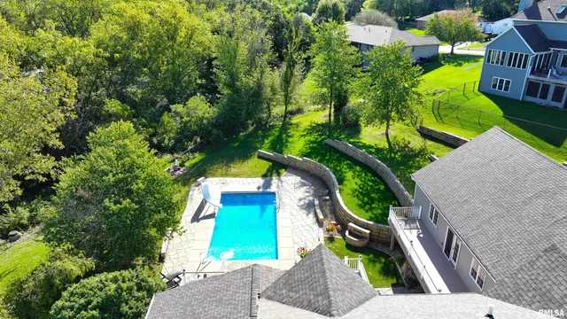 $1,199,000 | 539 34th Avenue North, Clinton, IA 52732