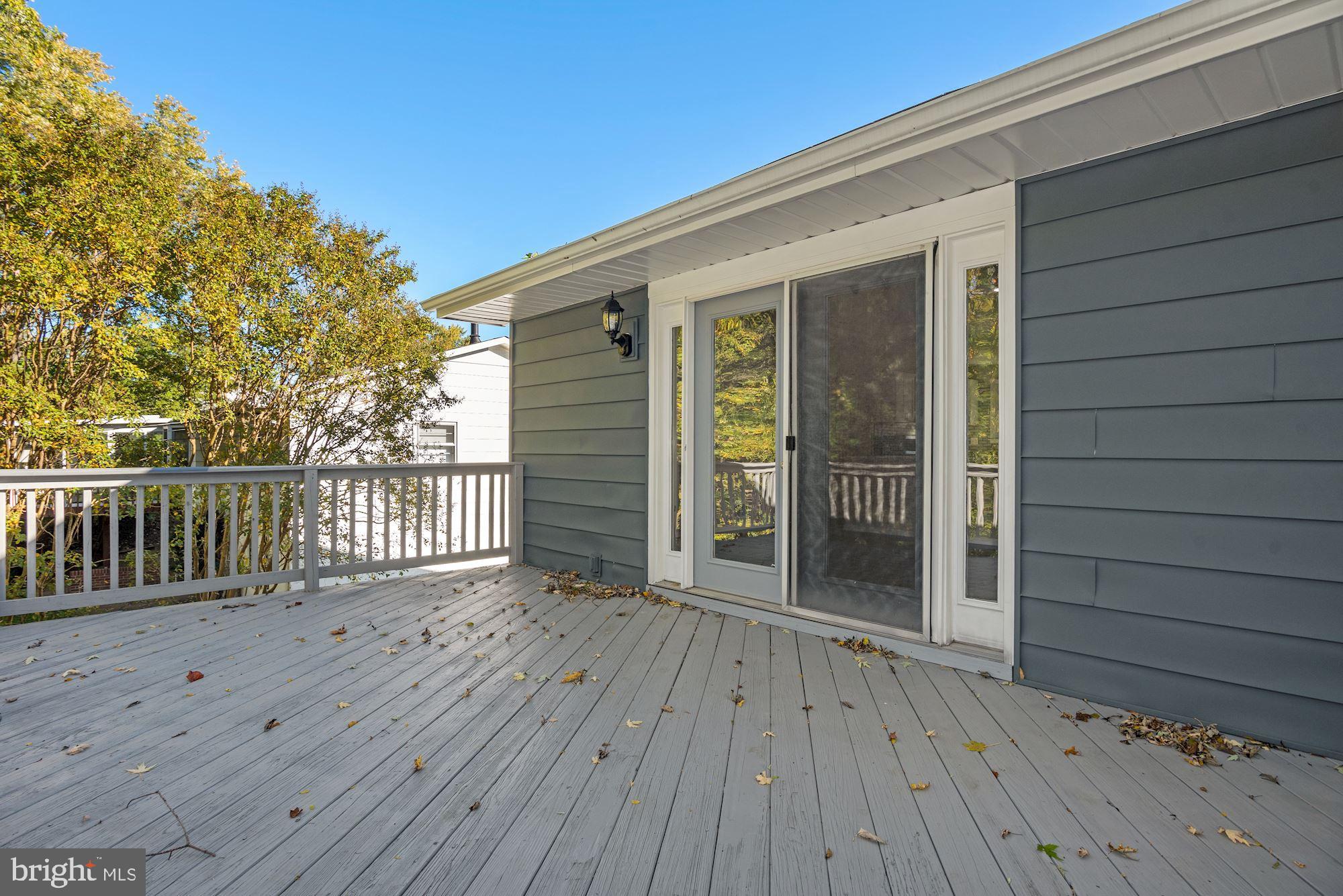 6231 Commons Road Baltimore, MD 21237 - Photo 11 of 36