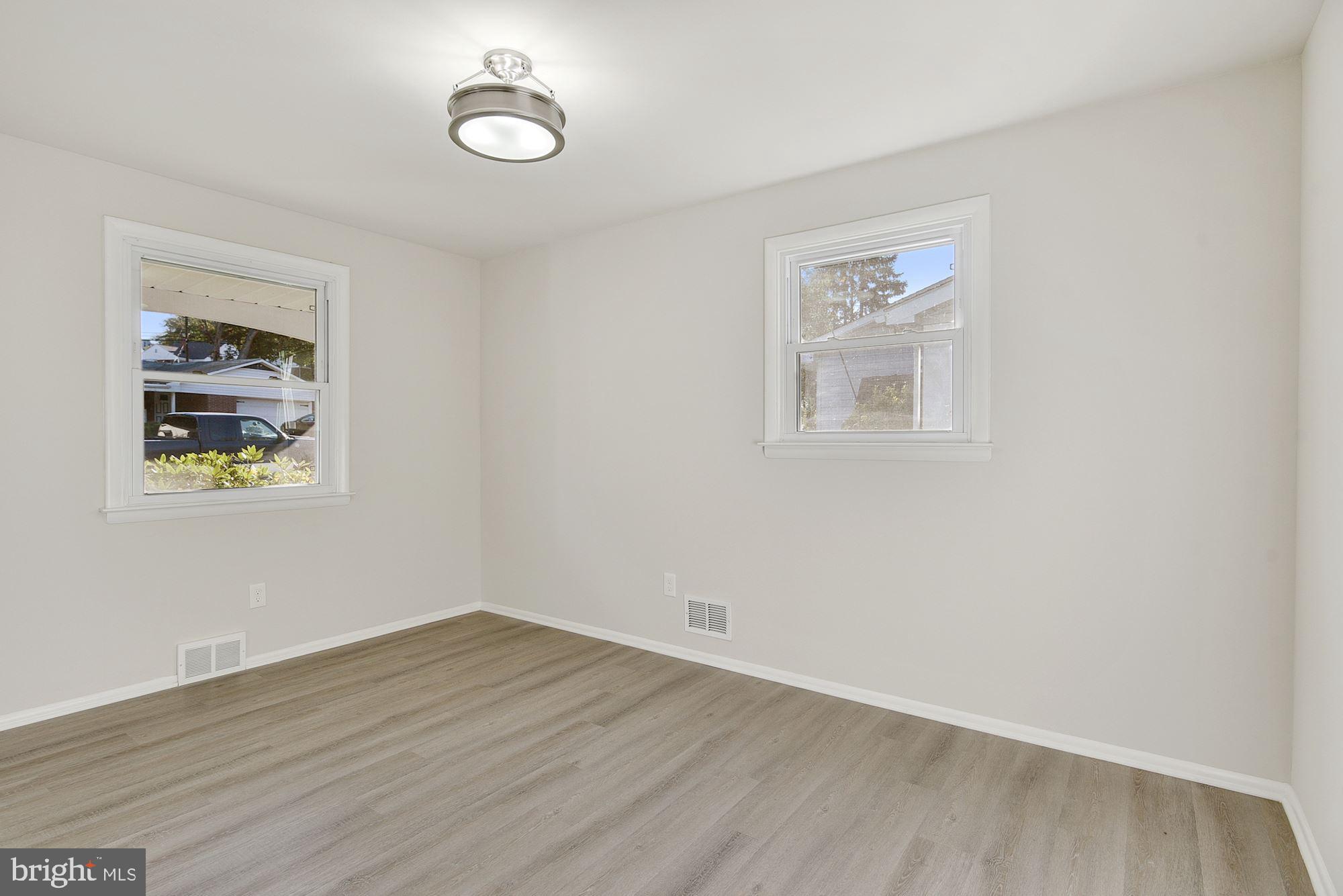 6231 Commons Road Baltimore, MD 21237 - Photo 19 of 36