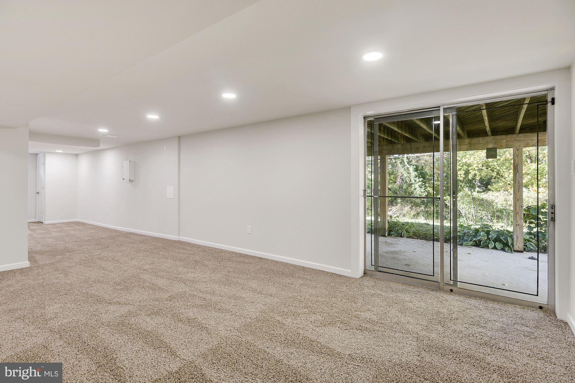 6231 Commons Road Baltimore, MD 21237 - Photo 22 of 36