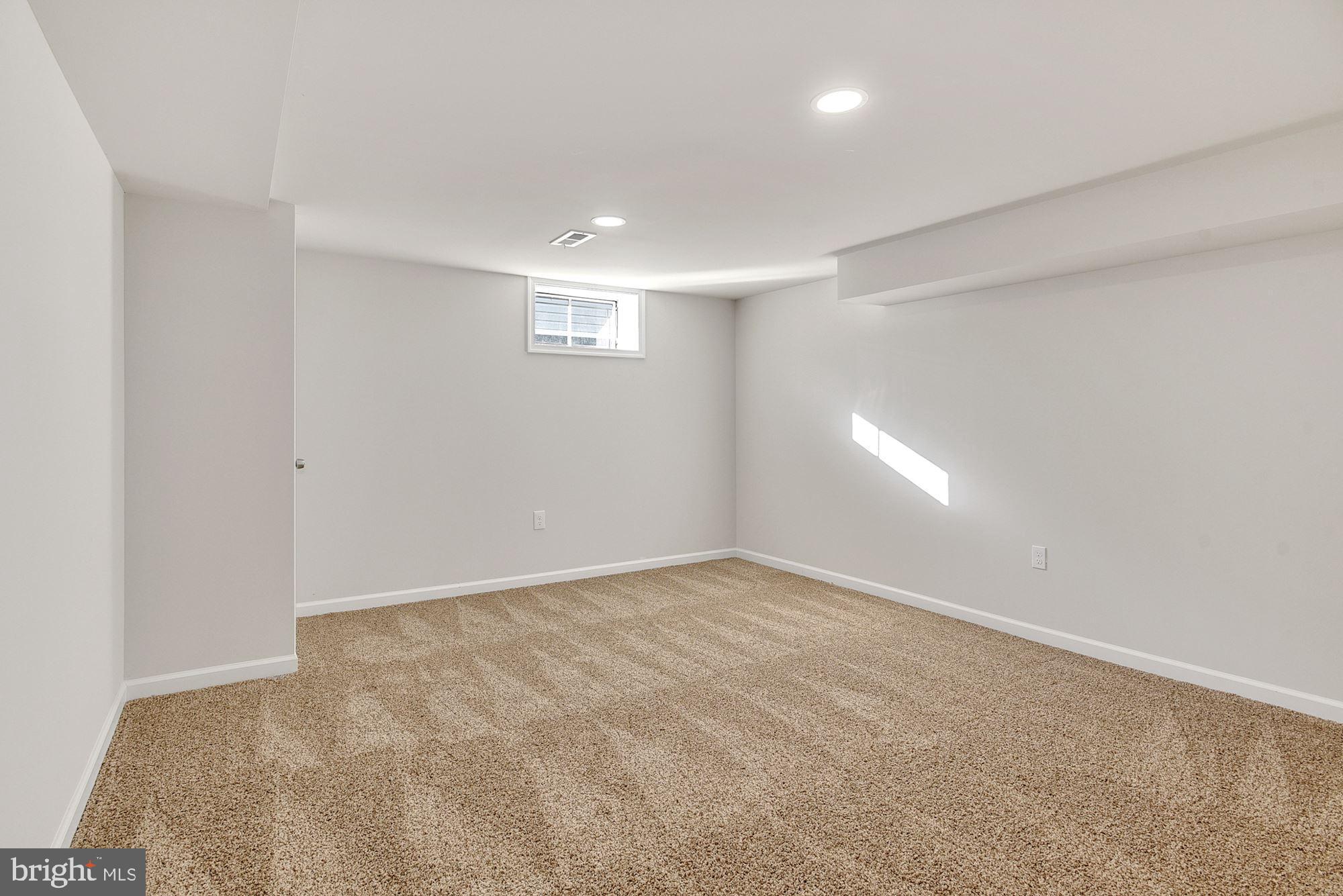 6231 Commons Road Baltimore, MD 21237 - Photo 25 of 36