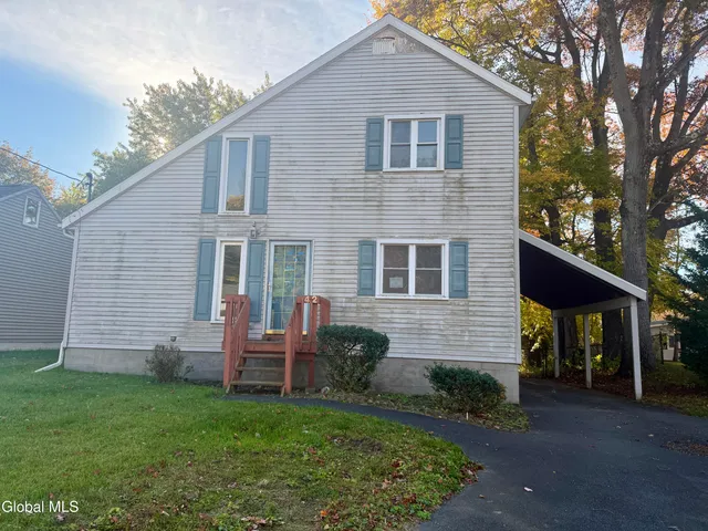 $250,000 | 42 Hackett Street, Bethlehem, NY 12158