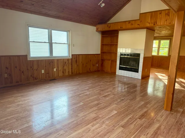 $250,000 | 42 Hackett Street, Bethlehem, NY 12158