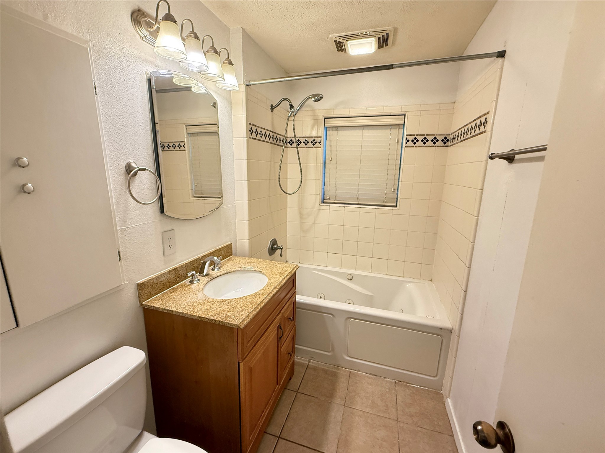 1608 Michael Street El Campo, TX 77437 - Photo 13 of 24 Bathroom