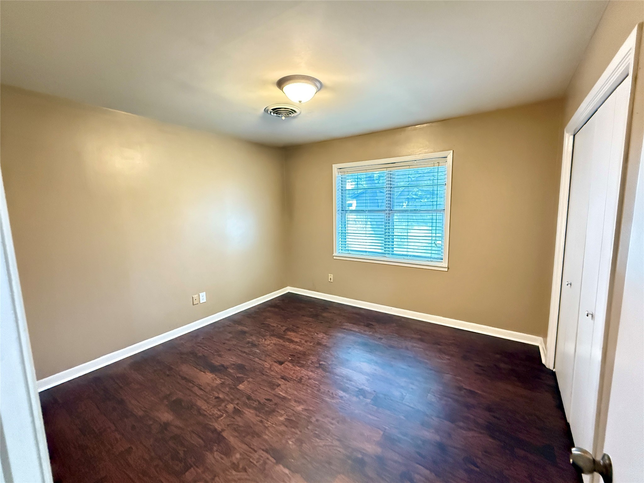 1608 Michael Street El Campo, TX 77437 - Photo 14 of 24 Bedroom 2