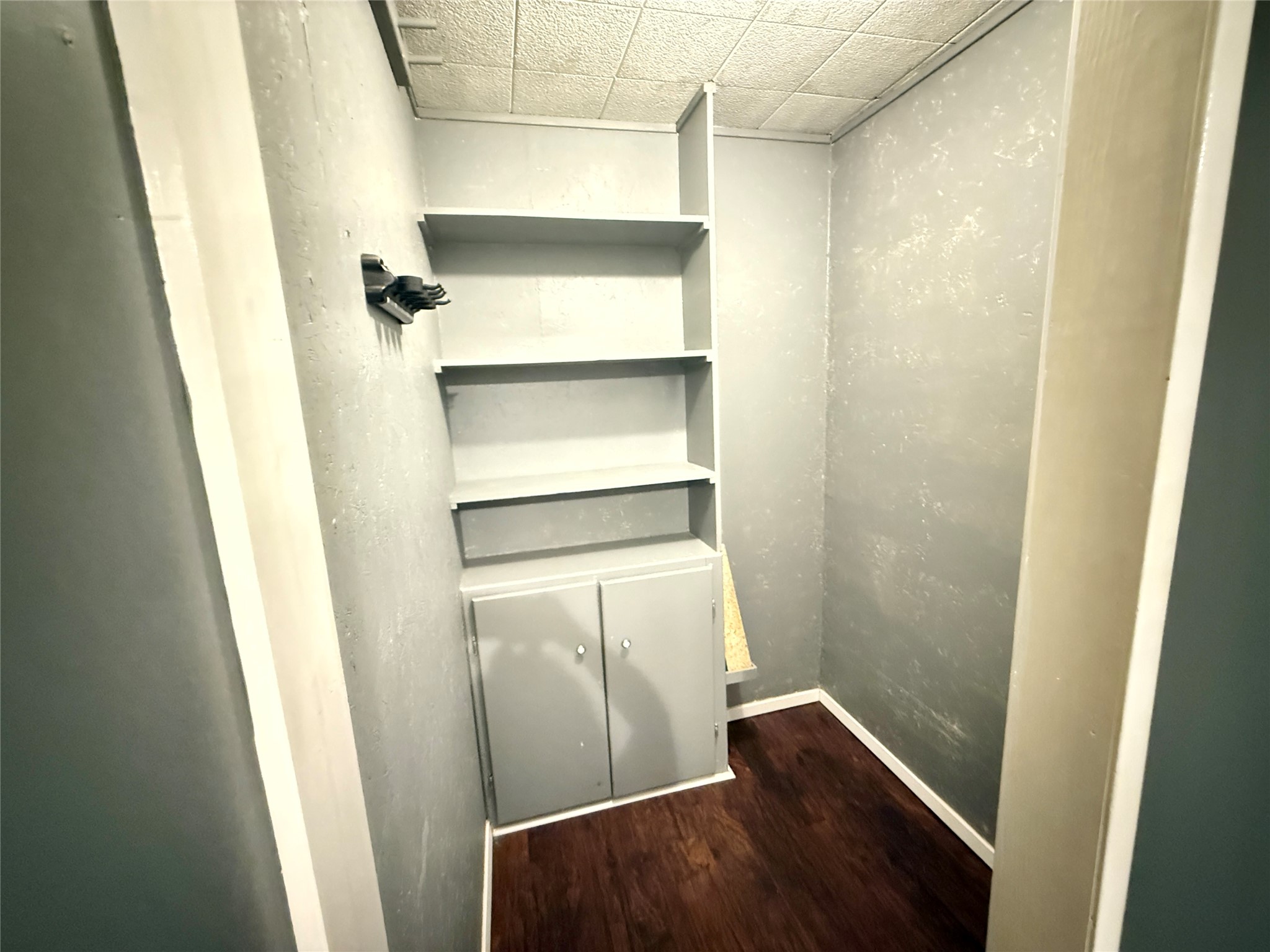 1608 Michael Street El Campo, TX 77437 - Photo 20 of 24 Utility closet