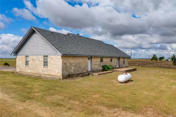 $535,000 | 615 County Road 357, Granger, TX 76530