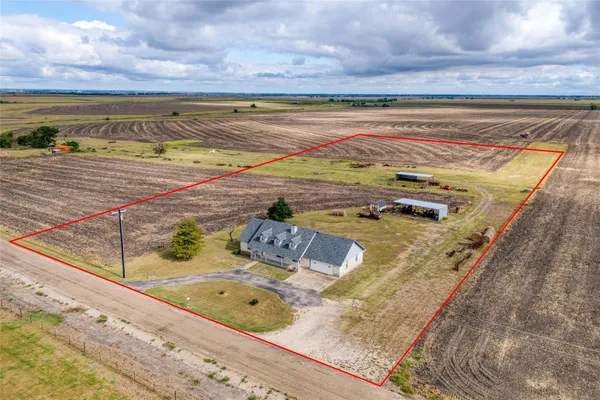 $535,000 | 615 County Road 357, Granger, TX 76530