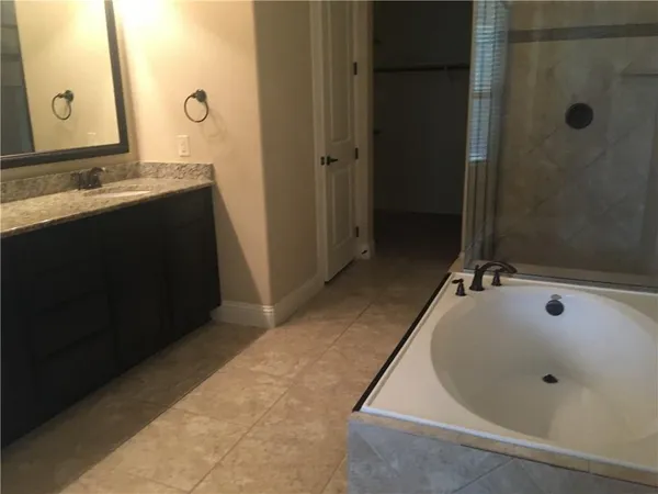 $2,550 | 8633 Ludlow Drive, Frisco, TX 75036