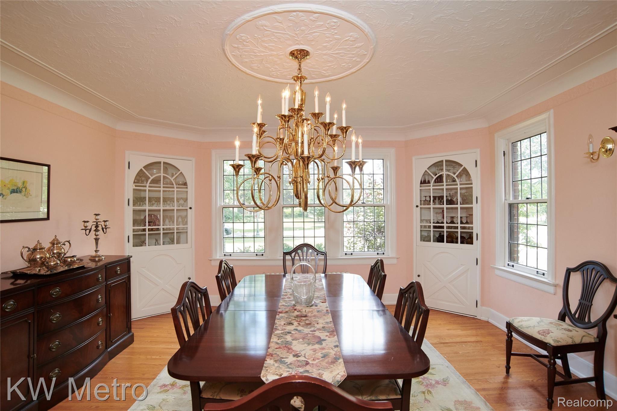 19320 Afton Road Highland Park, MI 48203 - Photo 16 of 59 19320 Afton -- Dining Room.jpg