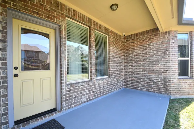 $375,000 | 9415 Chase Hollow Lane, Cypress, TX 77433