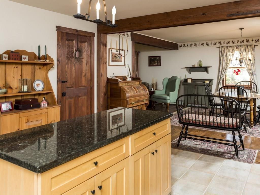 662 Back River Road Boothbay, ME 04537 - Photo 5 of 35 Kitchen
