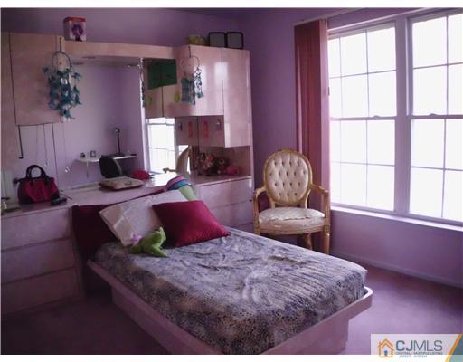 6 Putnam Road Monmouth Junction, NJ 08852 - Photo 15 of 25 Gallery Image 15