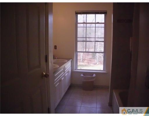 6 Putnam Road Monmouth Junction, NJ 08852 - Photo 18 of 25 Gallery Image 18