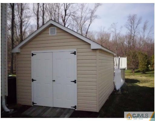 6 Putnam Road Monmouth Junction, NJ 08852 - Photo 23 of 25 Gallery Image 23