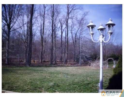 6 Putnam Road Monmouth Junction, NJ 08852 - Photo 24 of 25 Gallery Image 24