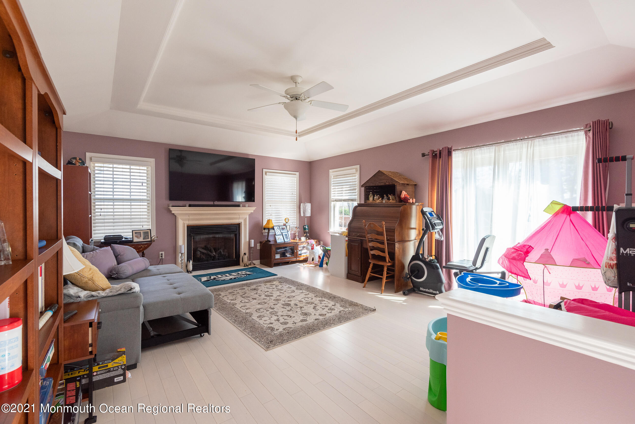 23 Davos Road Brick, NJ 08724 - Photo 22 of 32 Living 1