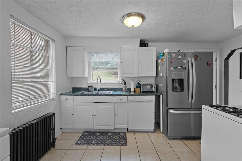 45 Greenlee Road Pittsburgh, PA 15227 - Photo 3 of 29 Gallery Image 3