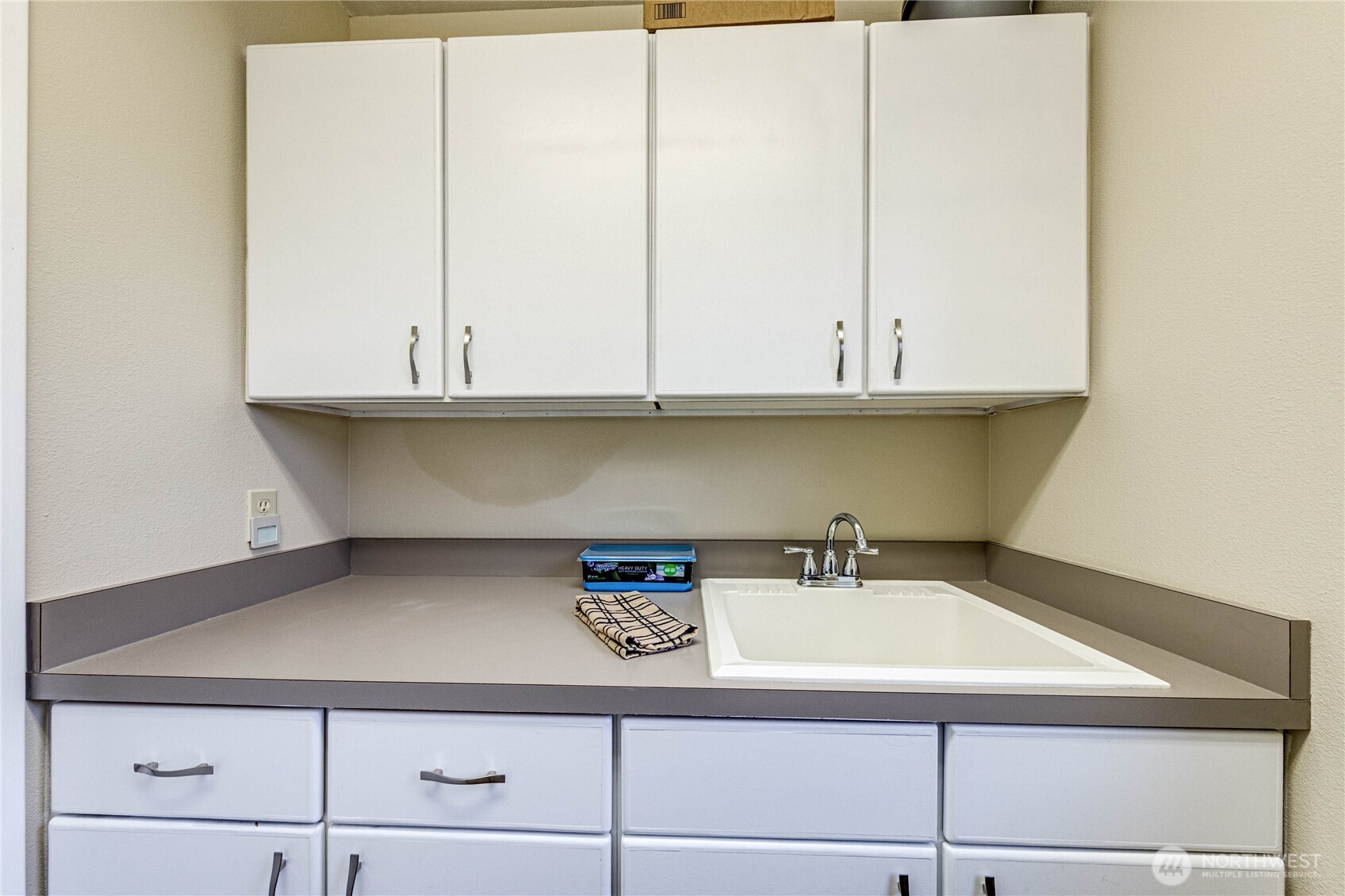 1922 West 7th Street Port Angeles, WA 98363 - Photo 18 of 40