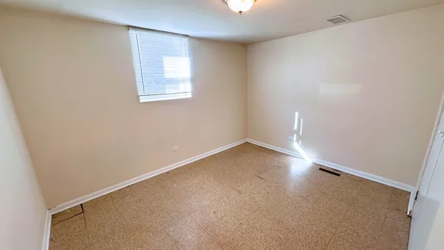 $228,000 | 231 East Tulip Drive, Glenwood, IL 60425