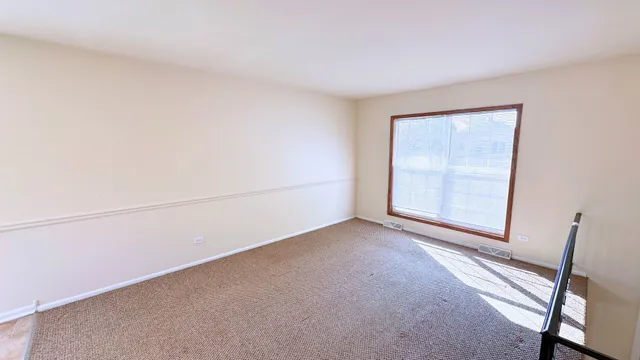 $228,000 | 231 East Tulip Drive, Glenwood, IL 60425