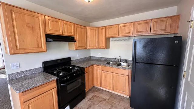 $228,000 | 231 East Tulip Drive, Glenwood, IL 60425