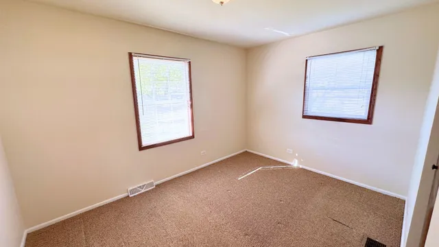 $228,000 | 231 East Tulip Drive, Glenwood, IL 60425