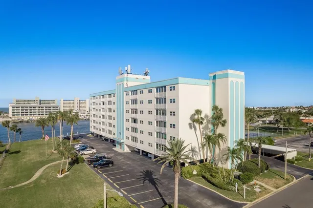 $314,000 | 10216 Regal Drive, Unit 407, Largo, FL 33774