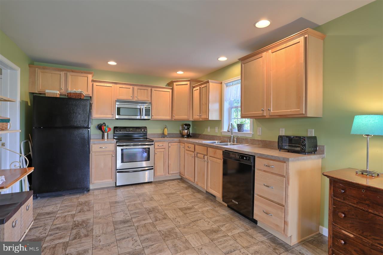 587 Mt Wilson Road Lebanon, PA 17042 - Photo 8 of 24 Gallery Image 8