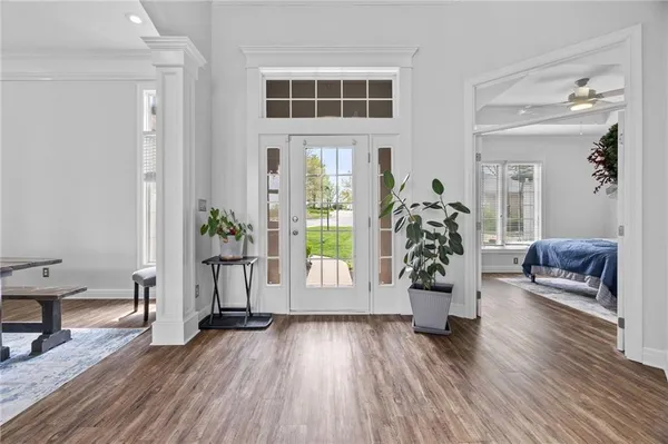$900,000 | 124 Teton Ridge, Lake Winnebago, MO 64034