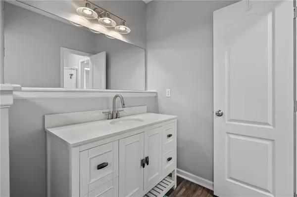 $900,000 | 124 Teton Ridge, Lake Winnebago, MO 64034