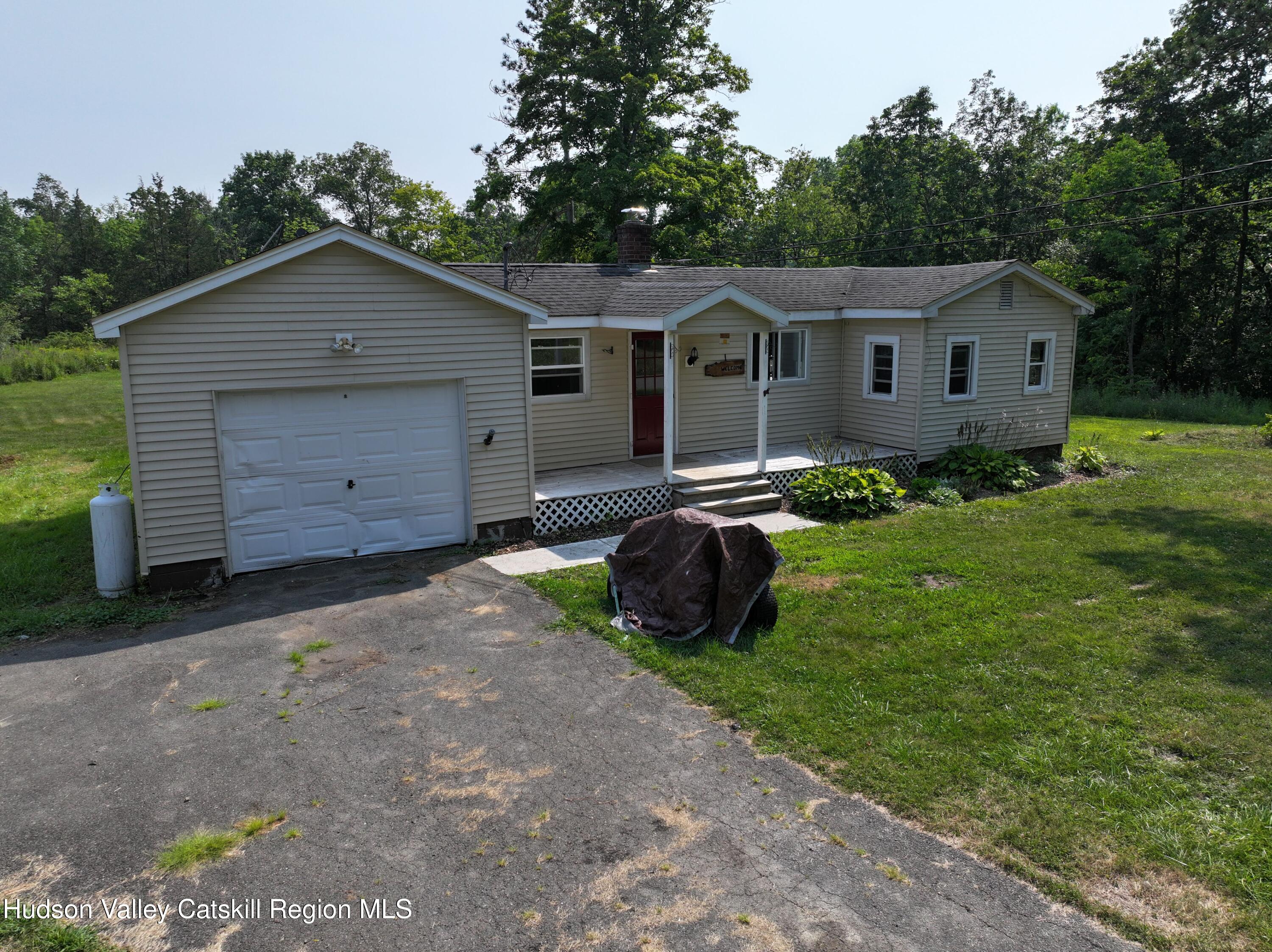 46 Kreitmeier Road New Baltimore, NY 12087 - Photo 21 of 25 dji_fly_20250728_134946_0052_17543938683