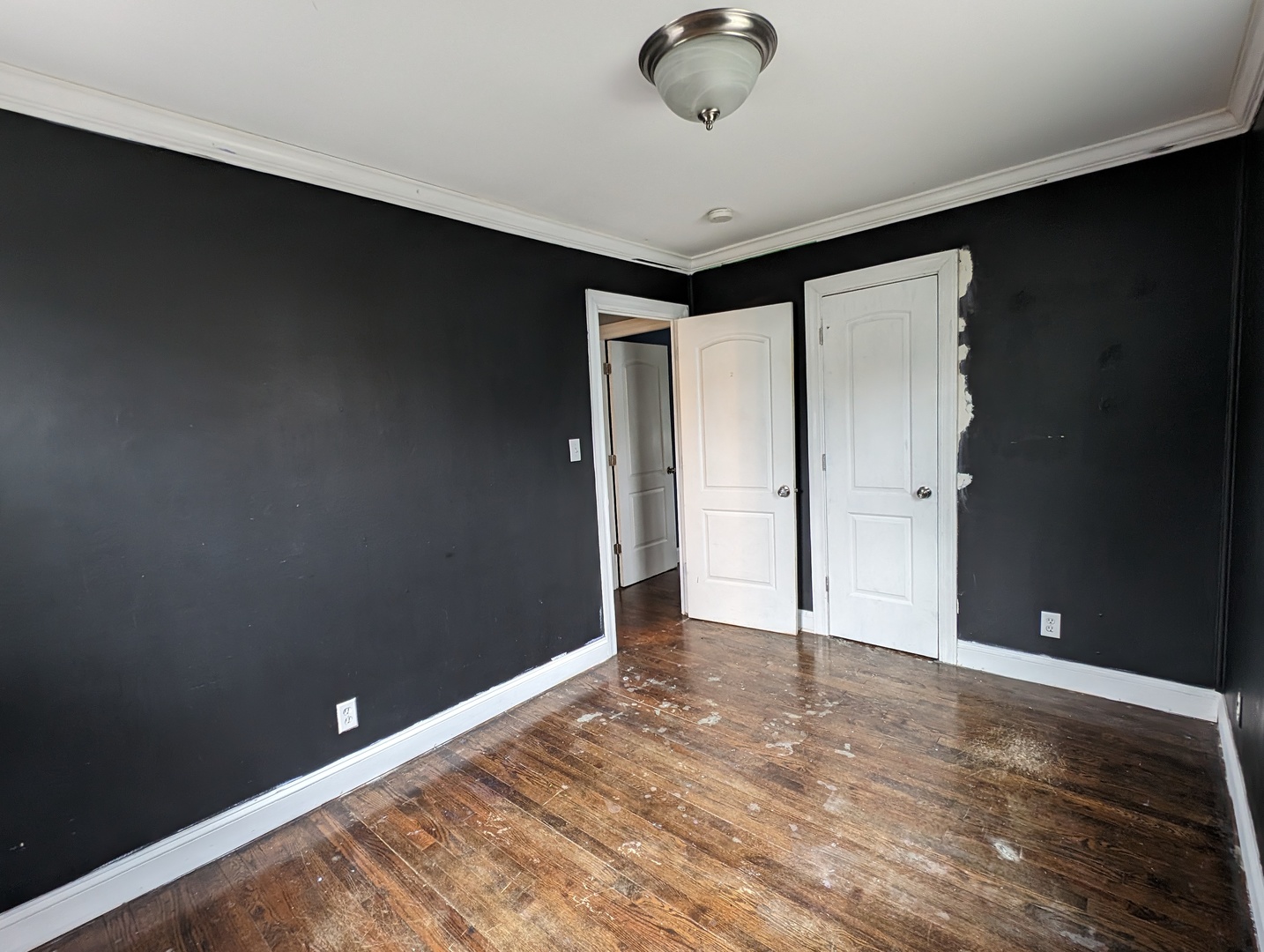 420 South Reed Street Joliet, IL 60436 - Photo 8 of 20 wooden floor in an empty room