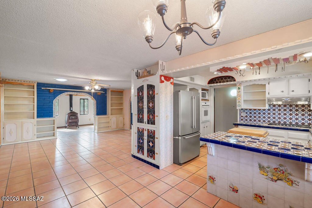 419 South Vista Del Rio Green Valley, AZ 85614 - Photo 8 of 19