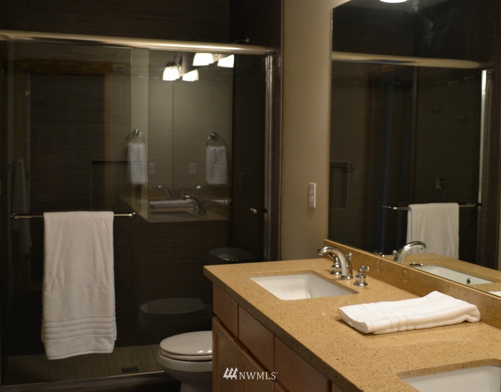10311 Northeast 189th Street, Unit B Bothell, WA 98011 - Photo 15 of 16 Gallery Image 15