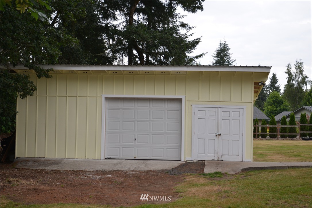 9132 Mullen Road Southeast Olympia, WA 98513 - Photo 4 of 22 Gallery Image 4