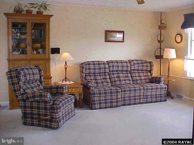 15 Pond Road Felton, PA 17322 - Photo 3 of 9