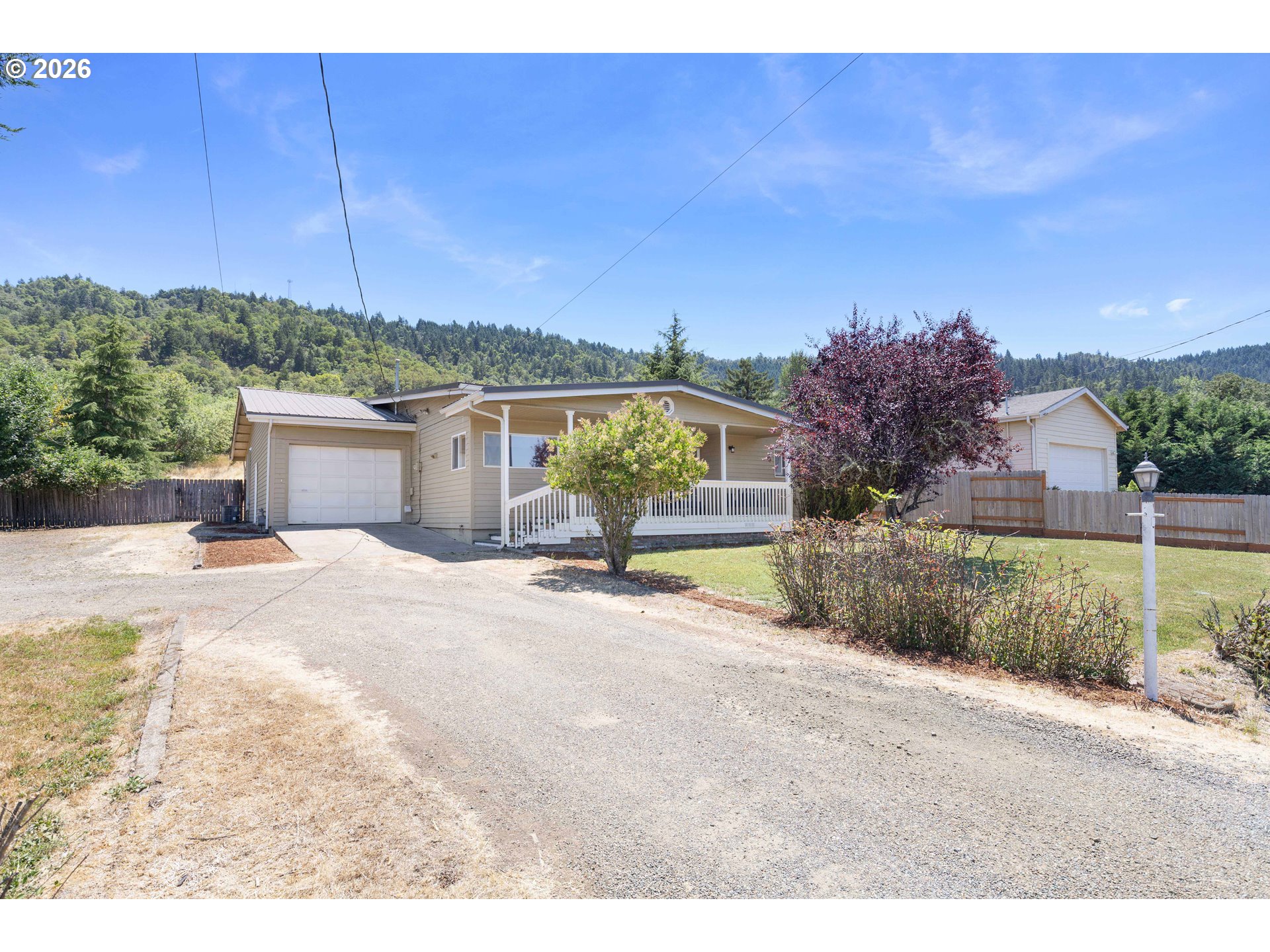 1402 Lookingglass Road Roseburg, OR 97471 - Photo 36 of 37