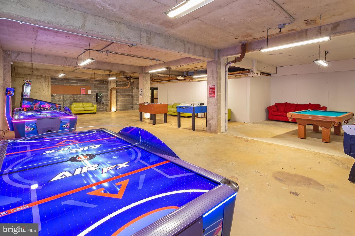 4600 Duke Street, Unit 413 Alexandria, VA 22304 - Photo 35 of 60