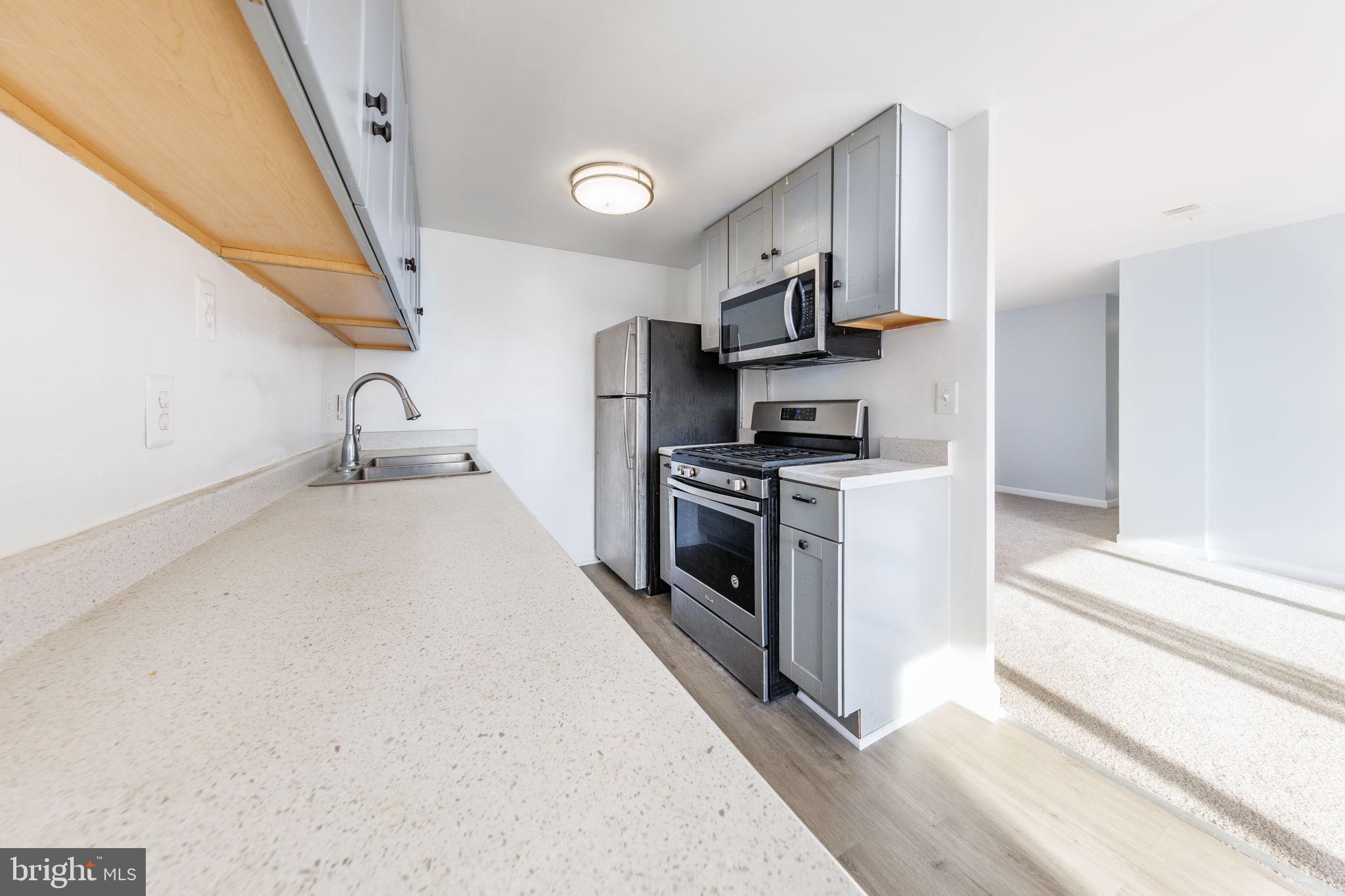 4600 Duke Street, Unit 413 Alexandria, VA 22304 - Photo 5 of 60