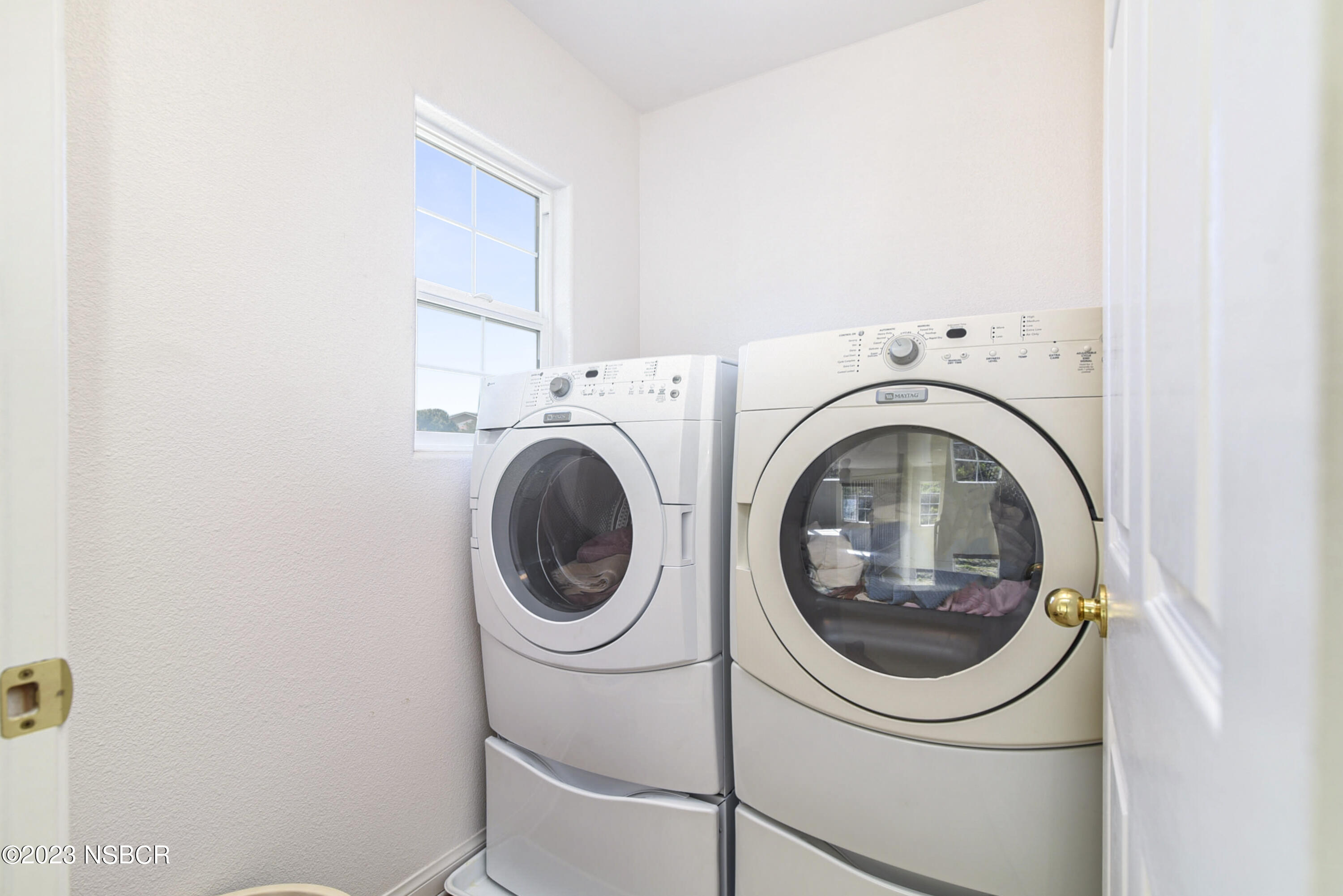 608 South W Street Lompoc, CA 93436 - Photo 17 of 19 Upstaris Laundry