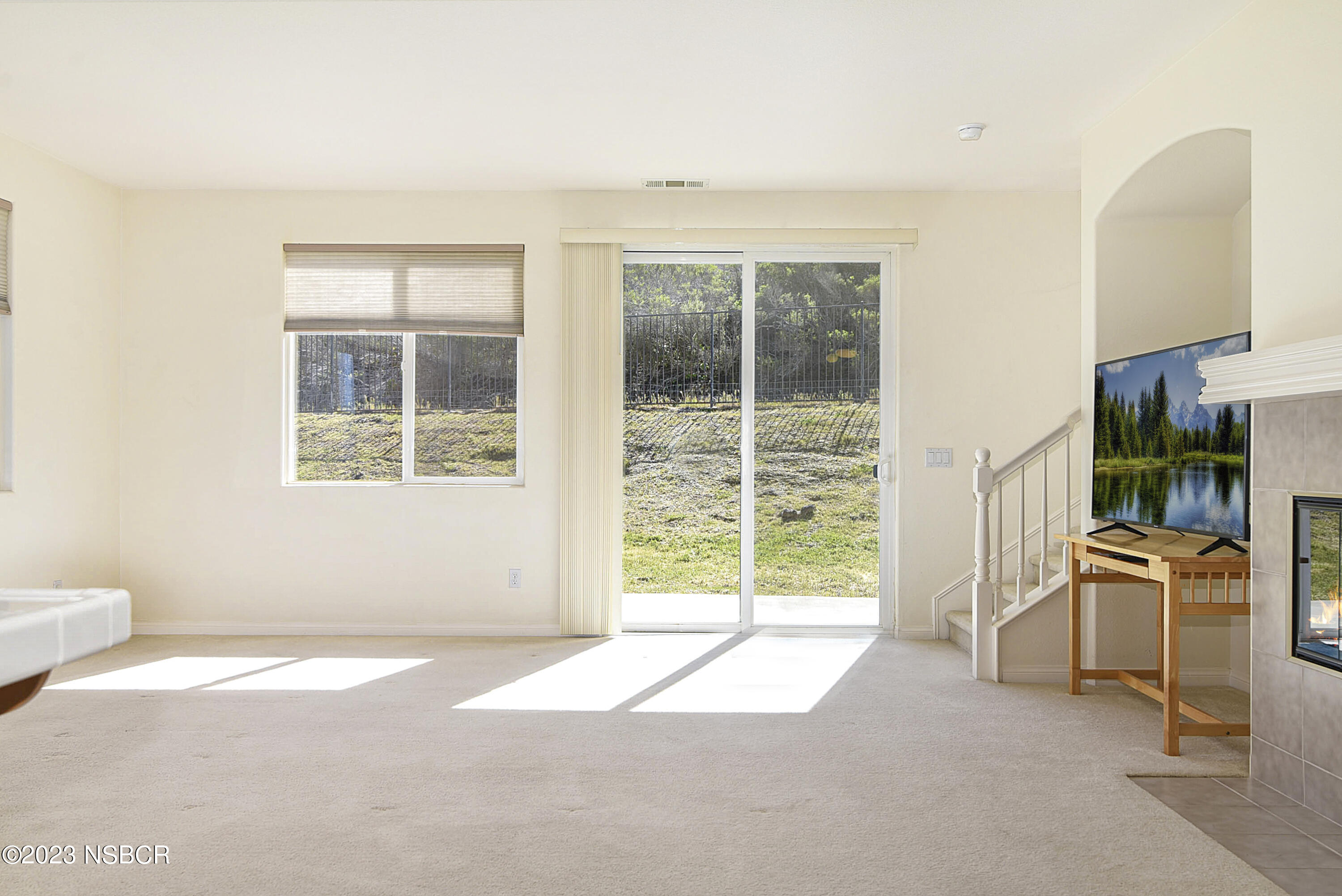 608 South W Street Lompoc, CA 93436 - Photo 9 of 19 Great Room