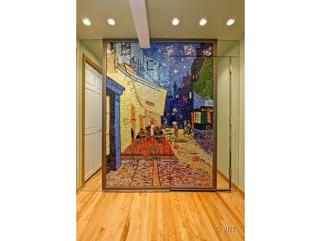 1000 West Washington Boulevard, Unit 428 Chicago, IL 60607 - Photo 16 of 16 a view of living room with a rug