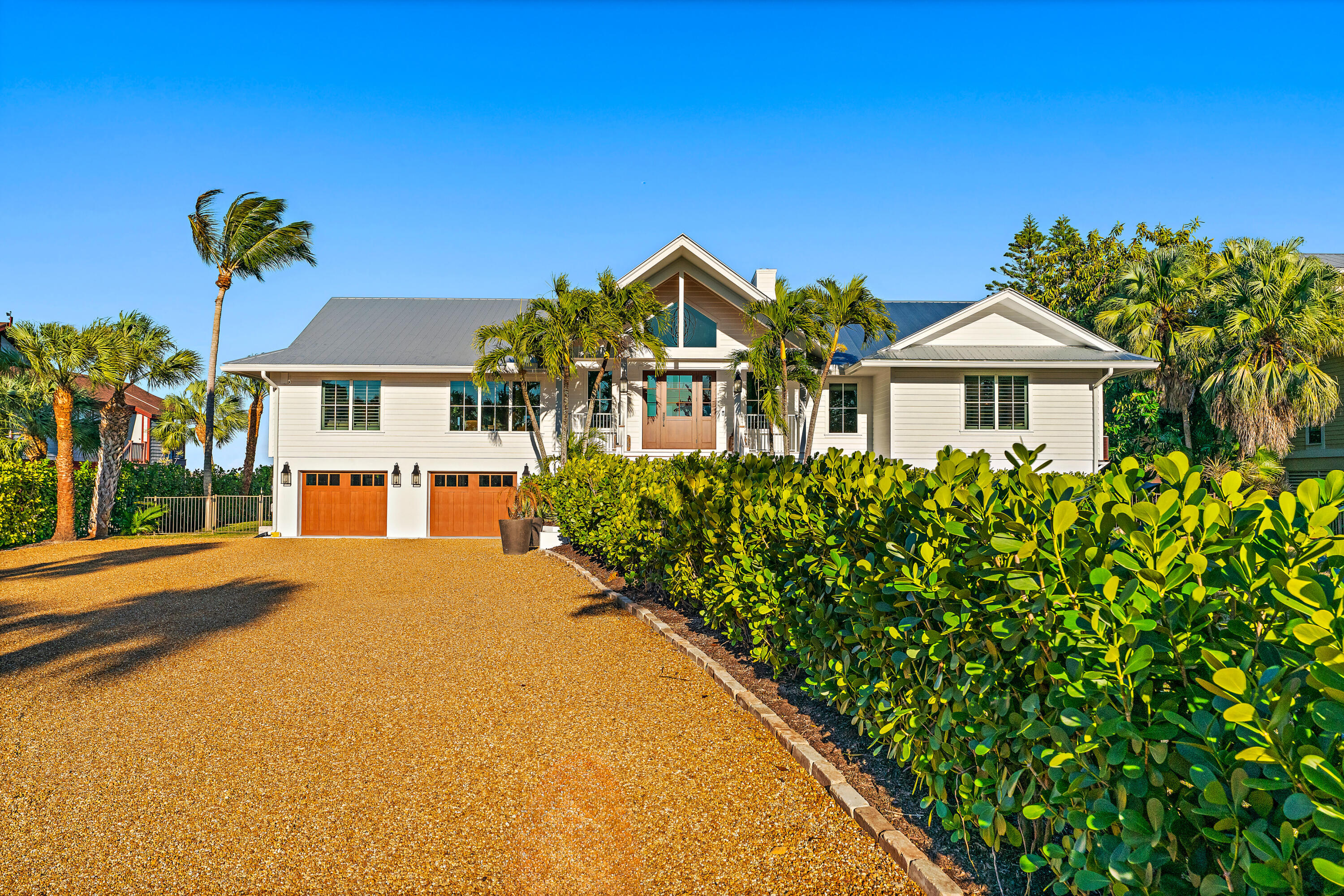 116 South Sewalls Point Road Sewall's Point, FL 34996 - Photo 6 of 92 038-116SSewallsPointRd-Stuart-FULL